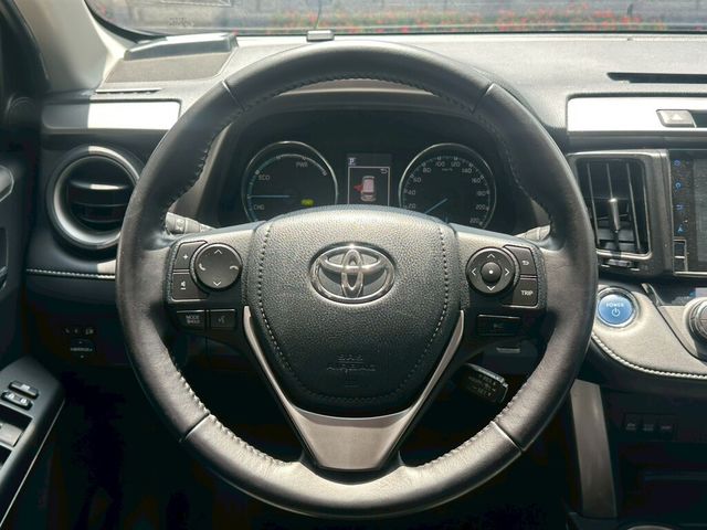 TOYOTA豐田 RAV4  第10張相片