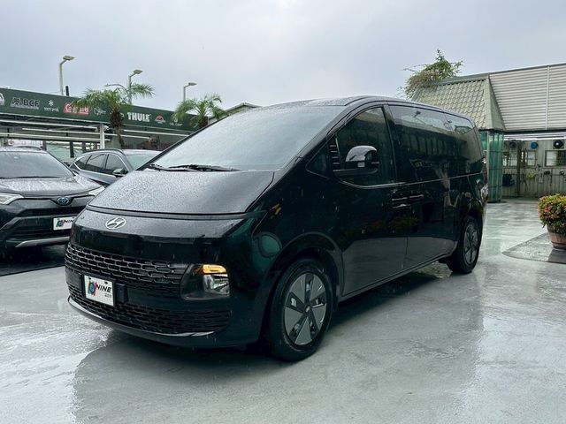 HYUNDAI現代 STARIA  第1張相片