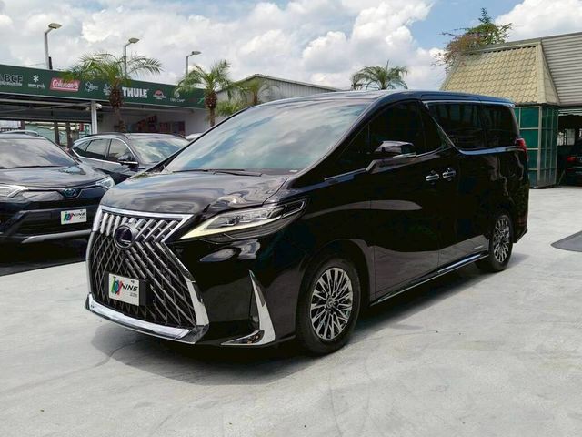 LEXUS凌志 LM300H  第1張相片