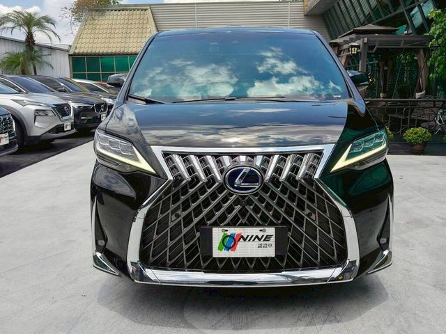 LEXUS凌志 LM300H  第3張相片