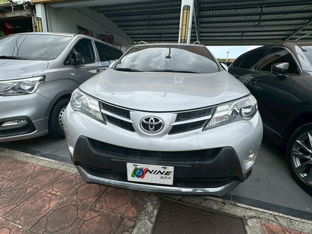 TOYOTA豐田 RAV4  第3張相片