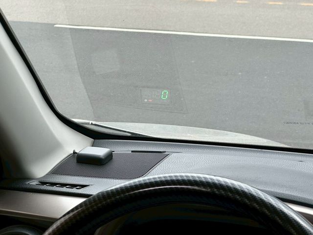 TOYOTA豐田 RAV4  第9張相片