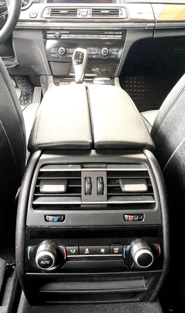 BMW寶馬 730D  第11張相片