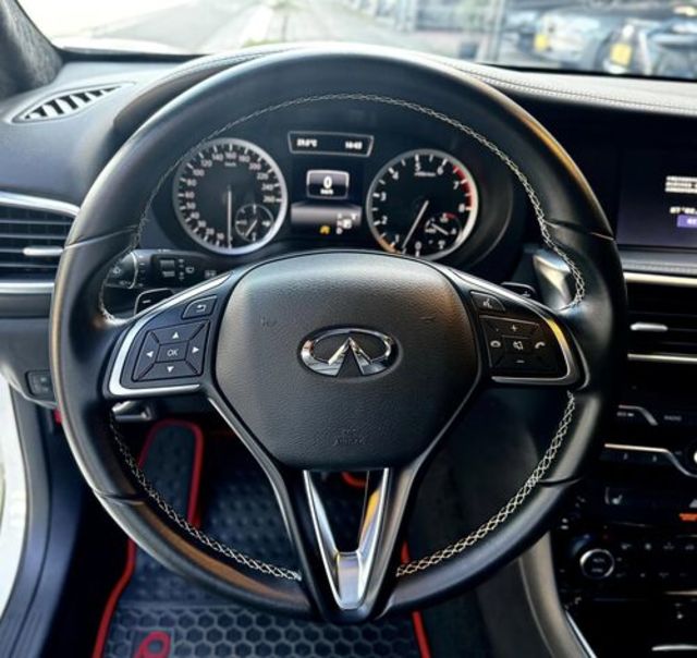 INFINITI無限 Q30  第7張相片