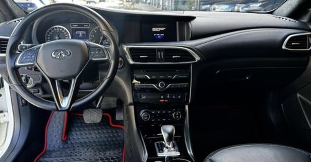 INFINITI無限 Q30  第9張相片