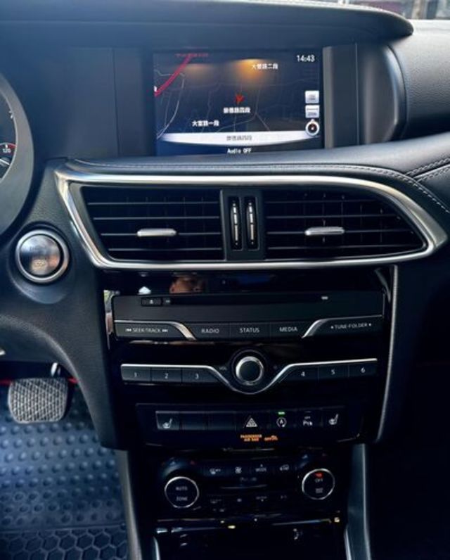 INFINITI無限 Q30  第12張相片