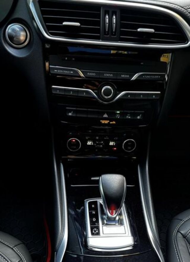 INFINITI無限 Q30  第15張相片