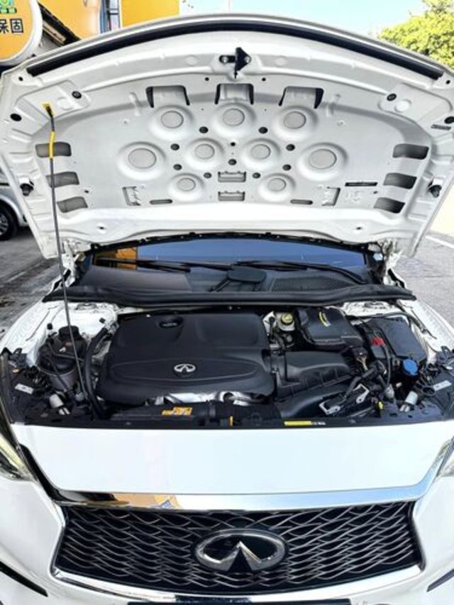 INFINITI無限 Q30  第16張相片