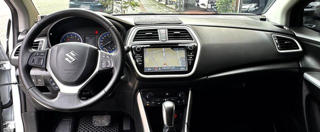 SUZUKI鈴木 SX4  第7張相片
