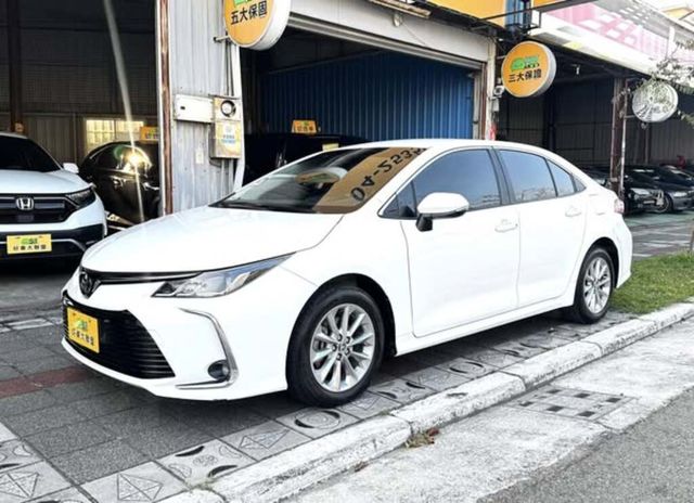 TOYOTA豐田 ALTIS  第1張相片