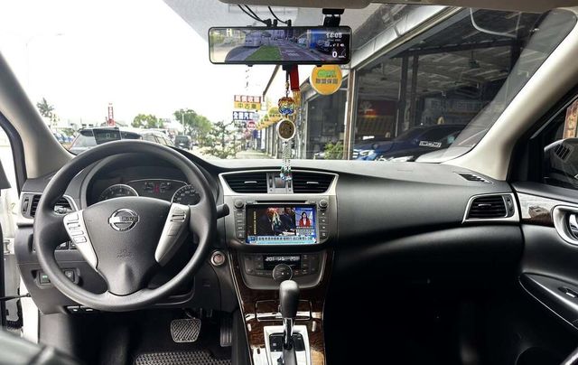 NISSAN日產 SENTRA  第8張相片