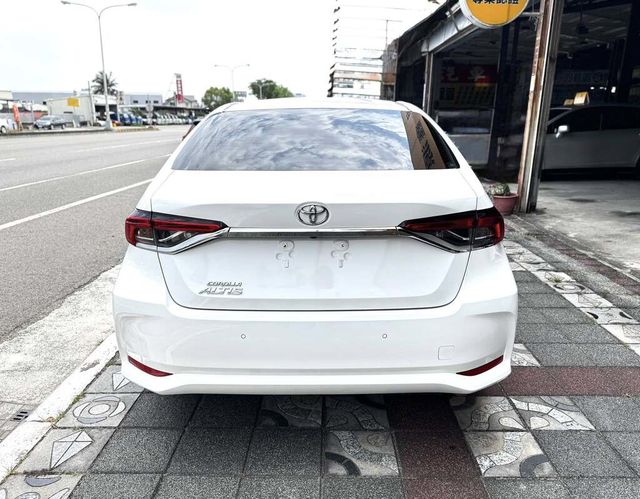 TOYOTA豐田 ALTIS  第4張相片