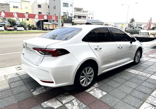 TOYOTA豐田 ALTIS  第5張相片