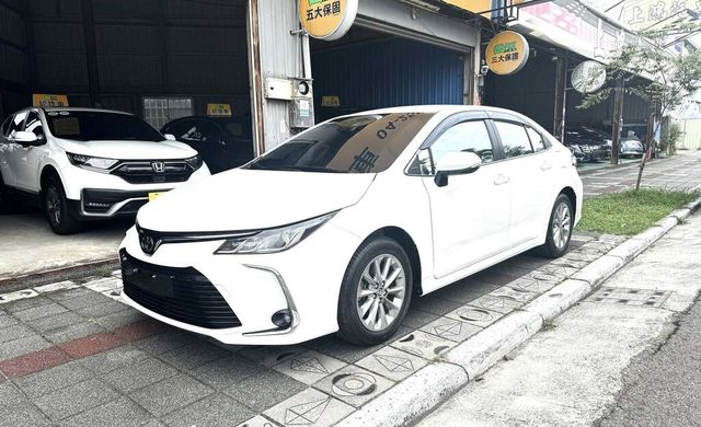 TOYOTA豐田 ALTIS  第1張相片