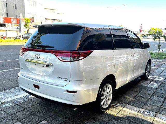TOYOTA豐田 PREVIA  第5張相片