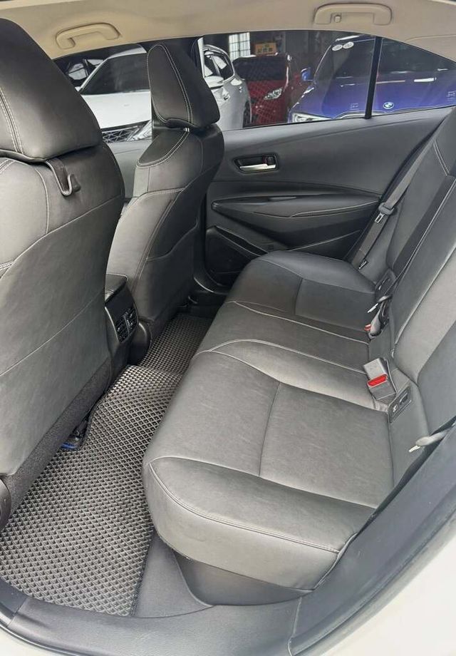 TOYOTA豐田 COROLLA ALTIS HYBRID  第13張相片