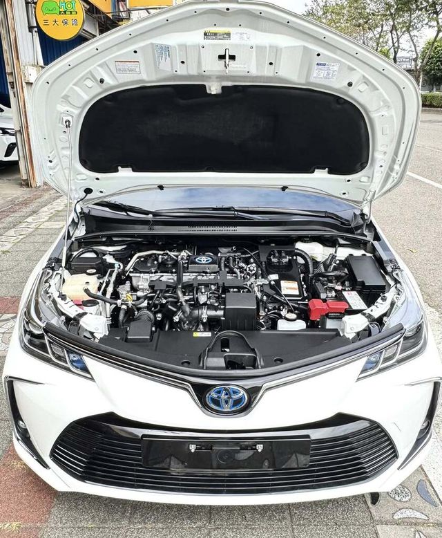 TOYOTA豐田 COROLLA ALTIS HYBRID  第14張相片