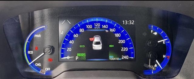 TOYOTA豐田 COROLLA ALTIS HYBRID  第18張相片