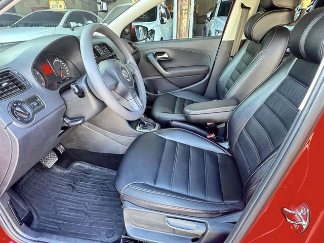 VOLKSWAGEN福斯 POLO  第10張相片