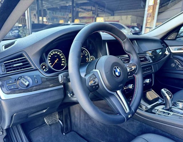 BMW寶馬 528I  第8張相片