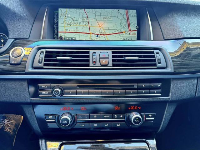 BMW寶馬 528I  第13張相片