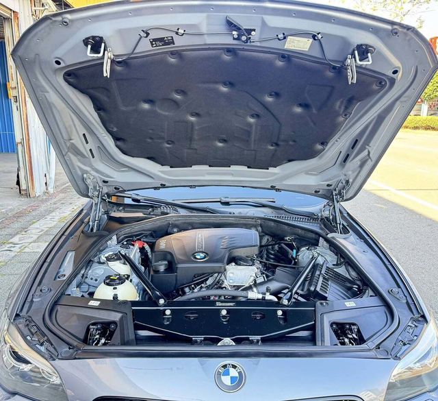 BMW寶馬 528I  第16張相片