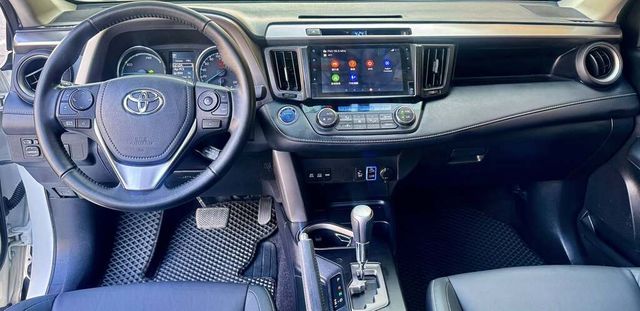 TOYOTA豐田 RAV4  第7張相片