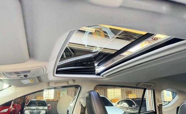 TOYOTA豐田 RAV4  第15張相片