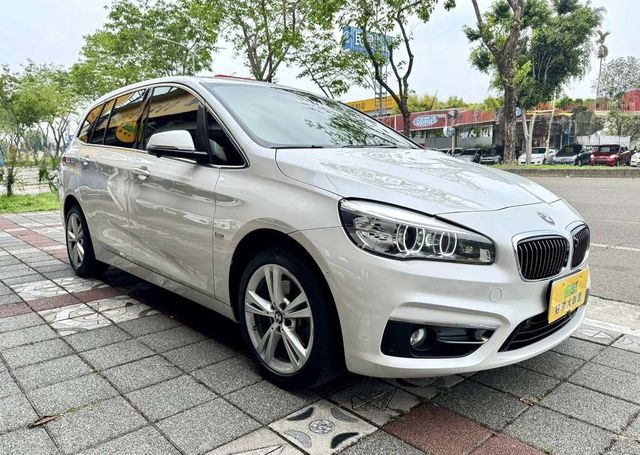 BMW寶馬 218D  第3張相片