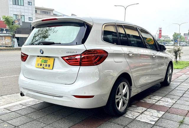 BMW寶馬 218D  第6張相片