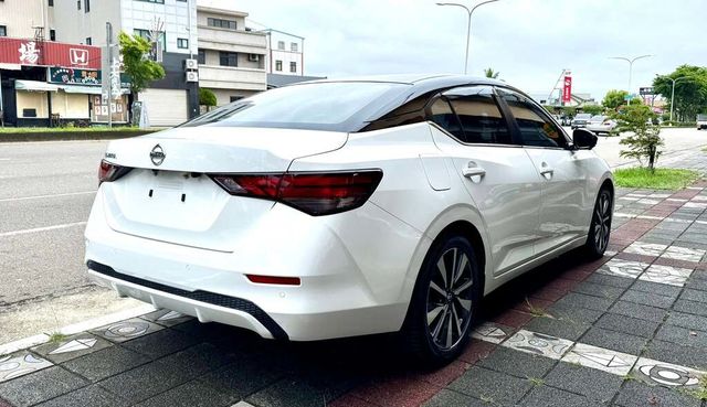 NISSAN日產 SENTRA  第5張相片