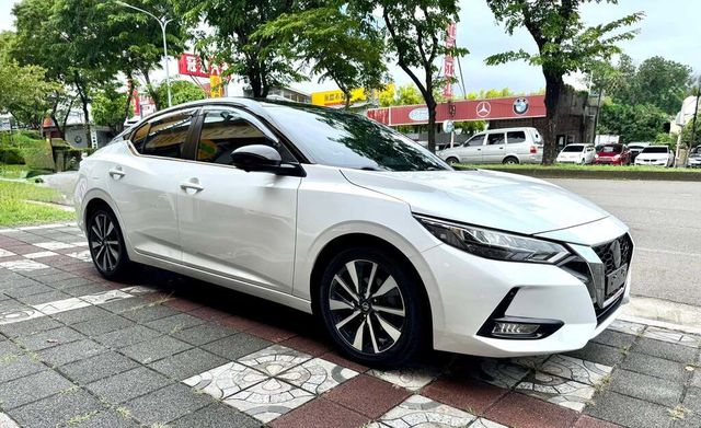 NISSAN日產 SENTRA  第6張相片