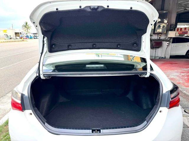 TOYOTA豐田 ALTIS  第15張相片