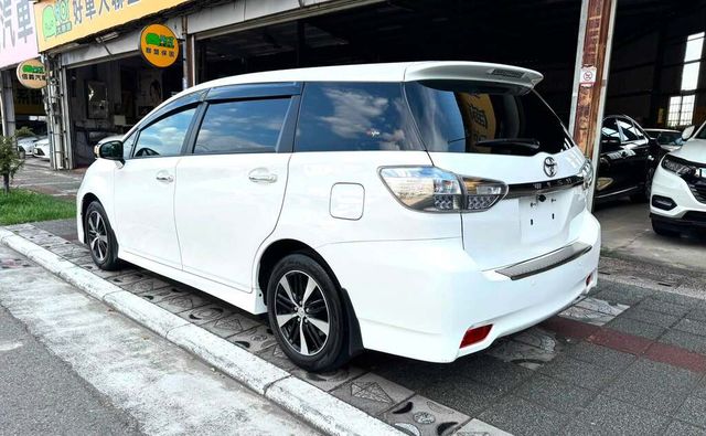 TOYOTA豐田 WISH  第3張相片