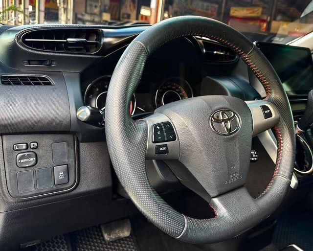TOYOTA豐田 WISH  第11張相片