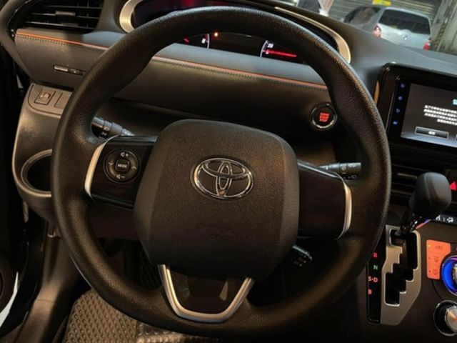 TOYOTA豐田 SIENTA  第5張相片