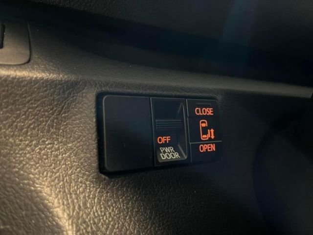 TOYOTA豐田 SIENTA  第10張相片