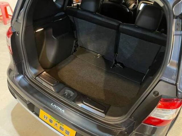 NISSAN日產 LIVINA  第13張相片