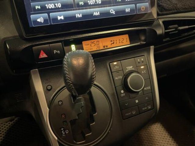 TOYOTA豐田 WISH  第6張相片