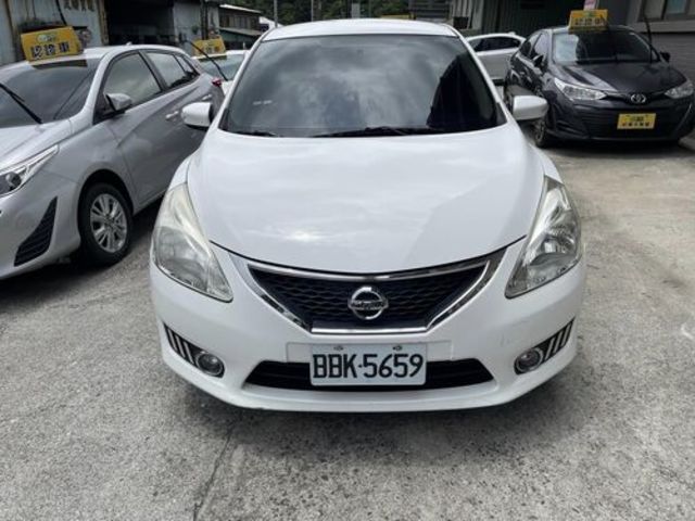 NISSAN日產 TIIDA  第3張相片