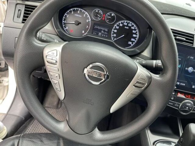 NISSAN日產 TIIDA  第8張相片