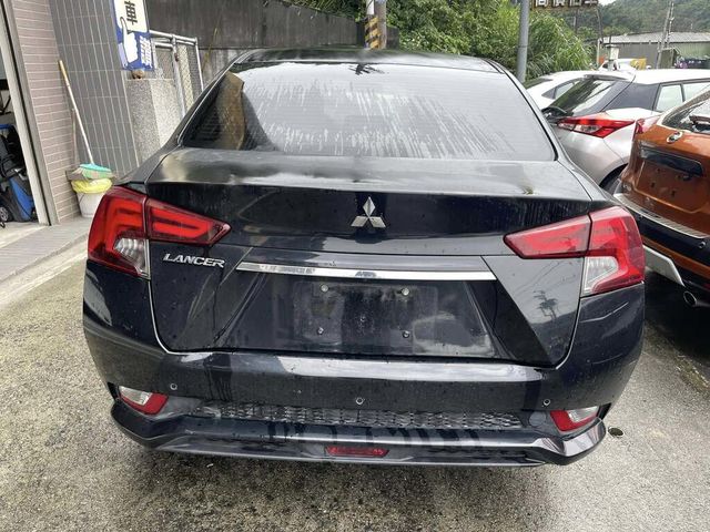 MITSUBISHI三菱 GRAND LANCER  第7張相片