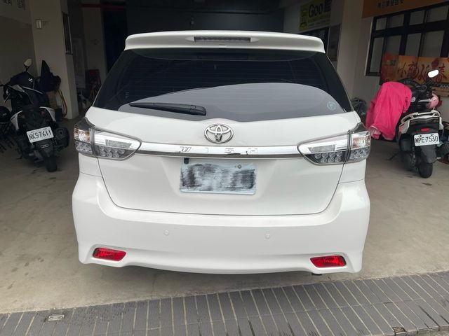 TOYOTA豐田 WISH  第7張相片