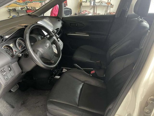 TOYOTA豐田 WISH  第13張相片