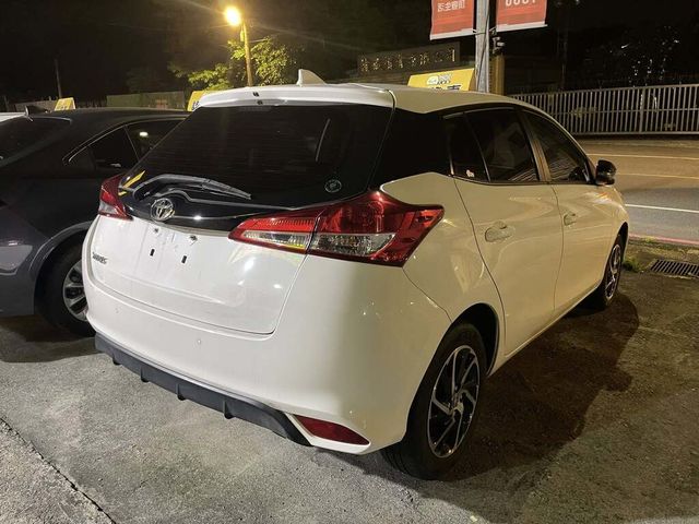 TOYOTA豐田 YARIS  第2張相片