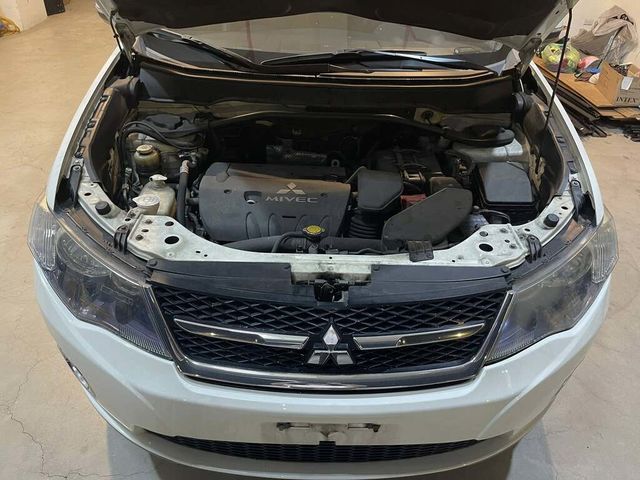 MITSUBISHI三菱 OUTLANDER  第6張相片