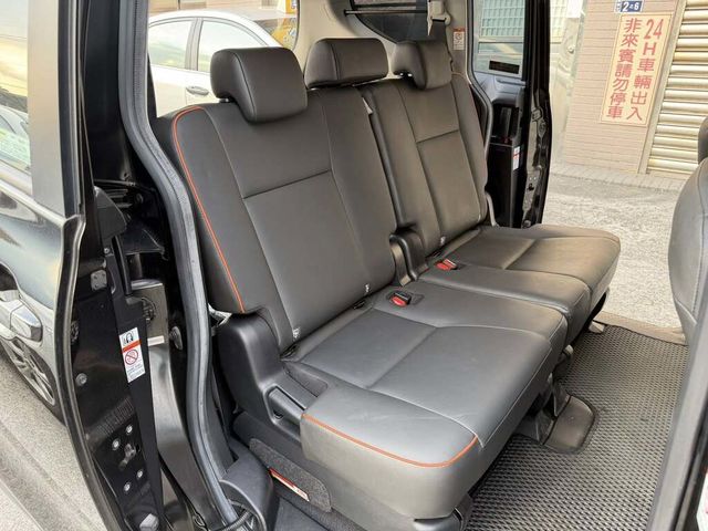 TOYOTA豐田 SIENTA  第8張相片