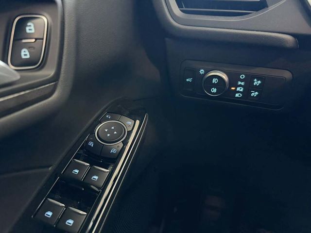 FORD福特 KUGA  第13張相片