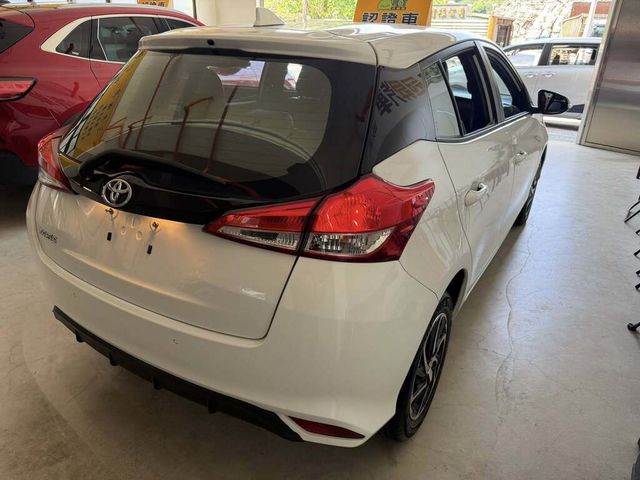 TOYOTA豐田 YARIS  第2張相片