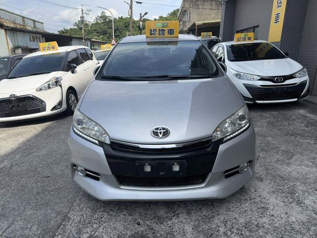 TOYOTA豐田 WISH  第3張相片